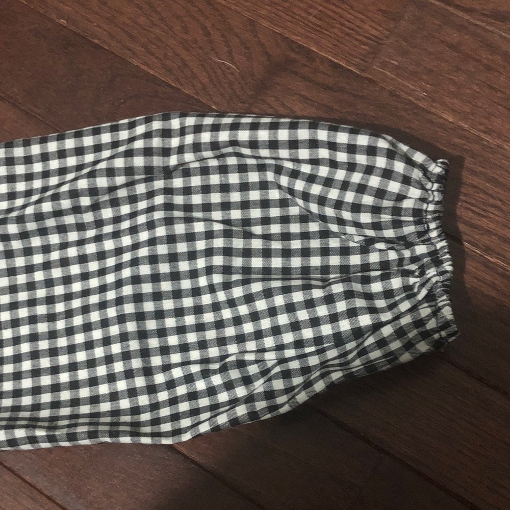 Black and White Gingham Ruffle Hem Top - Picture 3 of 6